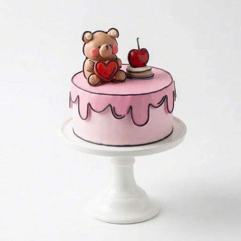 Mini pastel San Valentín 2 a 4 personas con osito y cereza color rosa fondo blanco