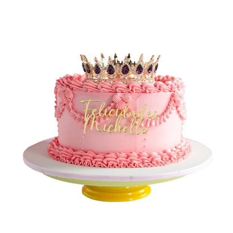 pastel con corona