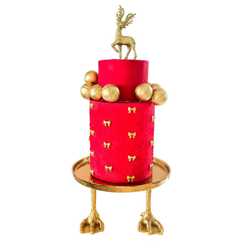 The Regal Reindeer – Holiday Collection, Pastel Rojo Navideño con Reno Dorado y Esferas