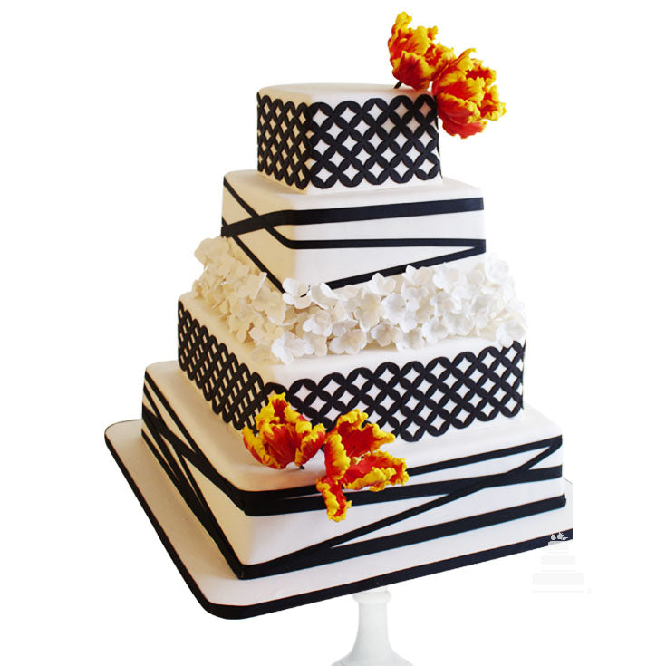 Pastel de Boda Moderno con Enrejado Negro | Modern Lattice