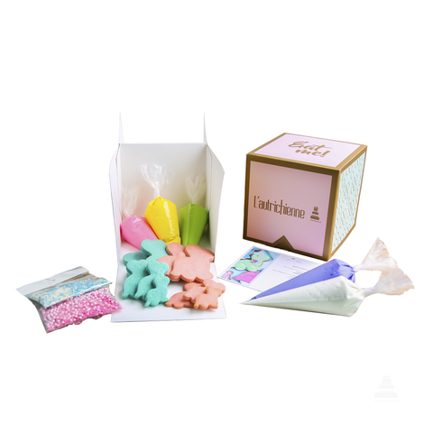 Funny Cookies Kit, son 3 kits de galletas para decorar