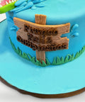 Letrero de madera de fondant con nombre y Feliz cumpleaños L'Autrichienne CDMX