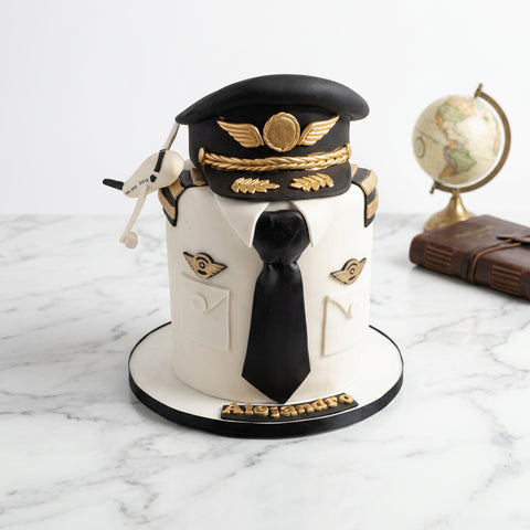 Pastel Piloto Aviador Personalizado con uniforme y sombrero de piloto