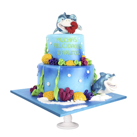 Shark - Pastel decorado con figuras 3D de tiburones -