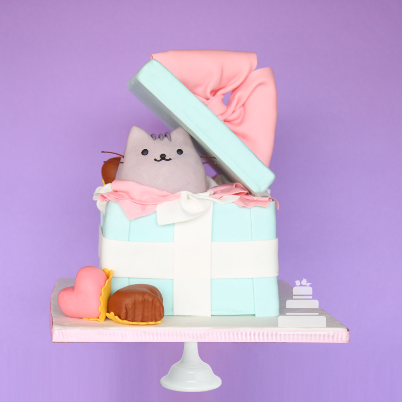 Meow Box Love, Pastel de Pusheen saliendo de caja para regal