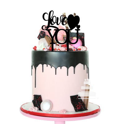 Pastel drip rosa y negro con cake topper Love you