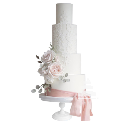 Love Lace, pastel de cuatro pisos blanco con relieve