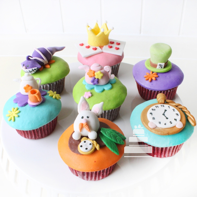 Alice's cupcakes - Cupcakes decorativos de Alicia en el país de las maravillas -