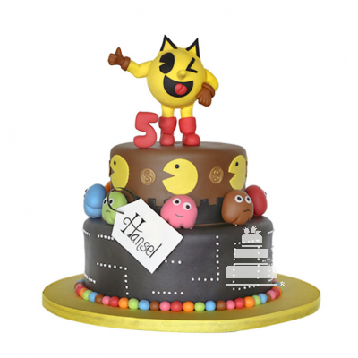 Pastel decorado con la temática del videojuego Pacman