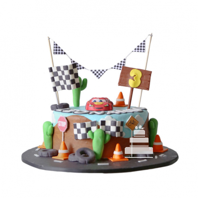 Radiator Springs, pastel decorado con Rayo McQueen de Cars