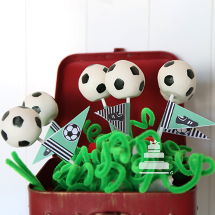 Football Themed Birthday Cake and Cake Pops · Free Stock Photo