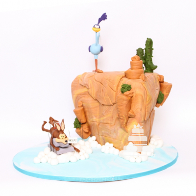 Bip Bip, pastel decorado con Coyote y correcaminos Looney tunes