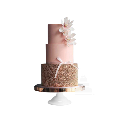 Pink ribbon & Pearls, pastel decorado para boda en pisos altos con flores y aplicaciones doradas