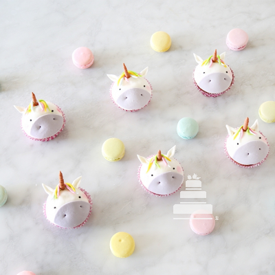 Unicorn cupcakes, pastelillos decorados con cuernito