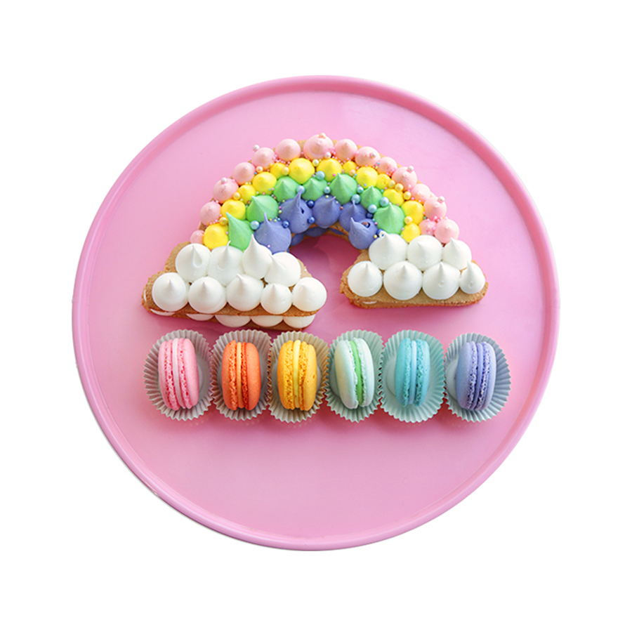 Rainbow Macarons, macarrones de colores y galleta decorada
