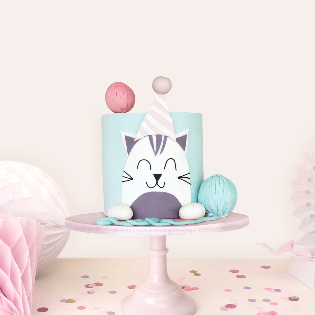 pastel con gato para cumpleaños